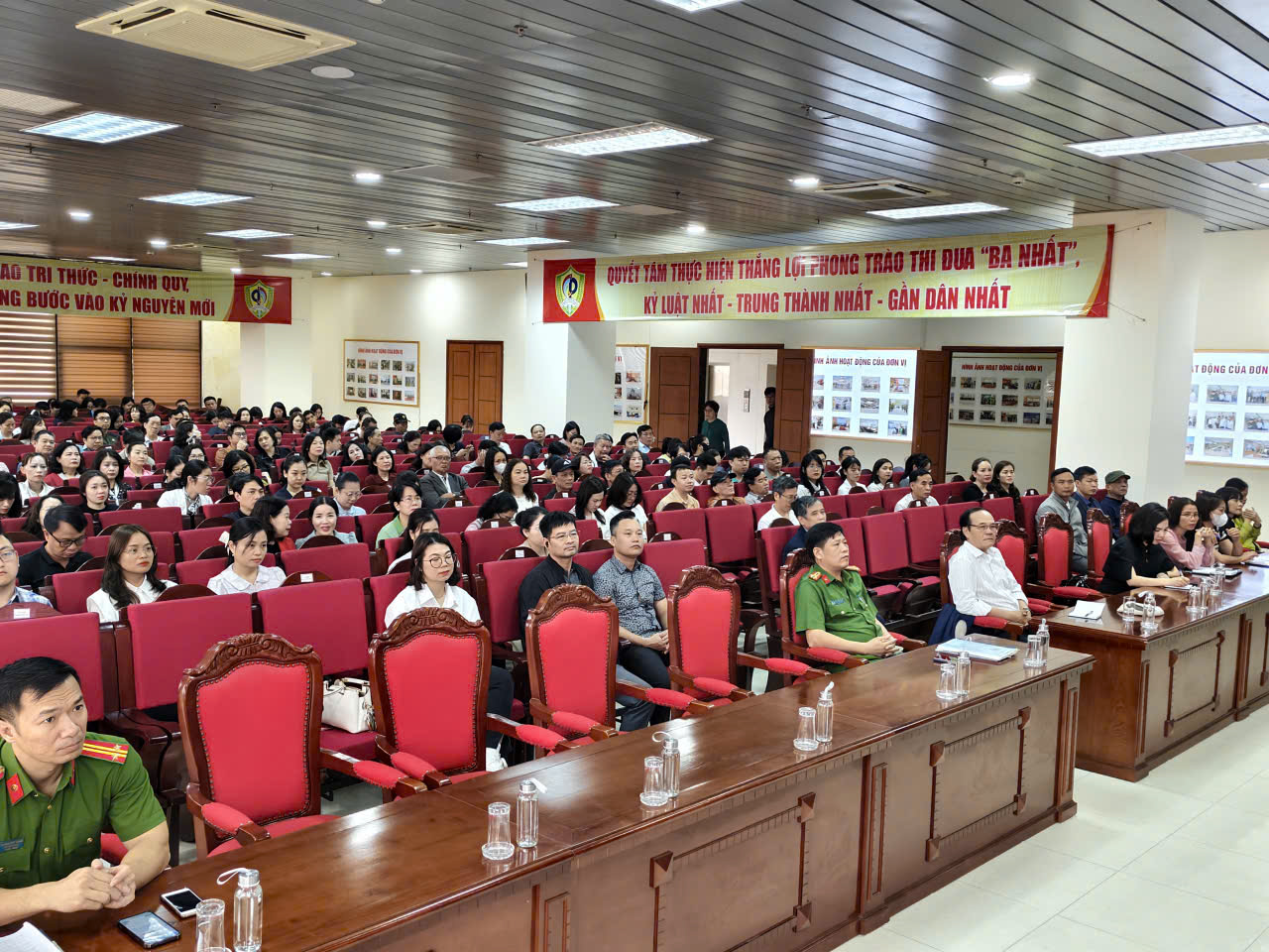 Đội Chữa cháy và cứu nạn, cứu hộ khu vực 1: Tuyên truyền PCCC và CNCH tới các cơ sở giáo dục 06 phường khu vực trung tâm thành phố